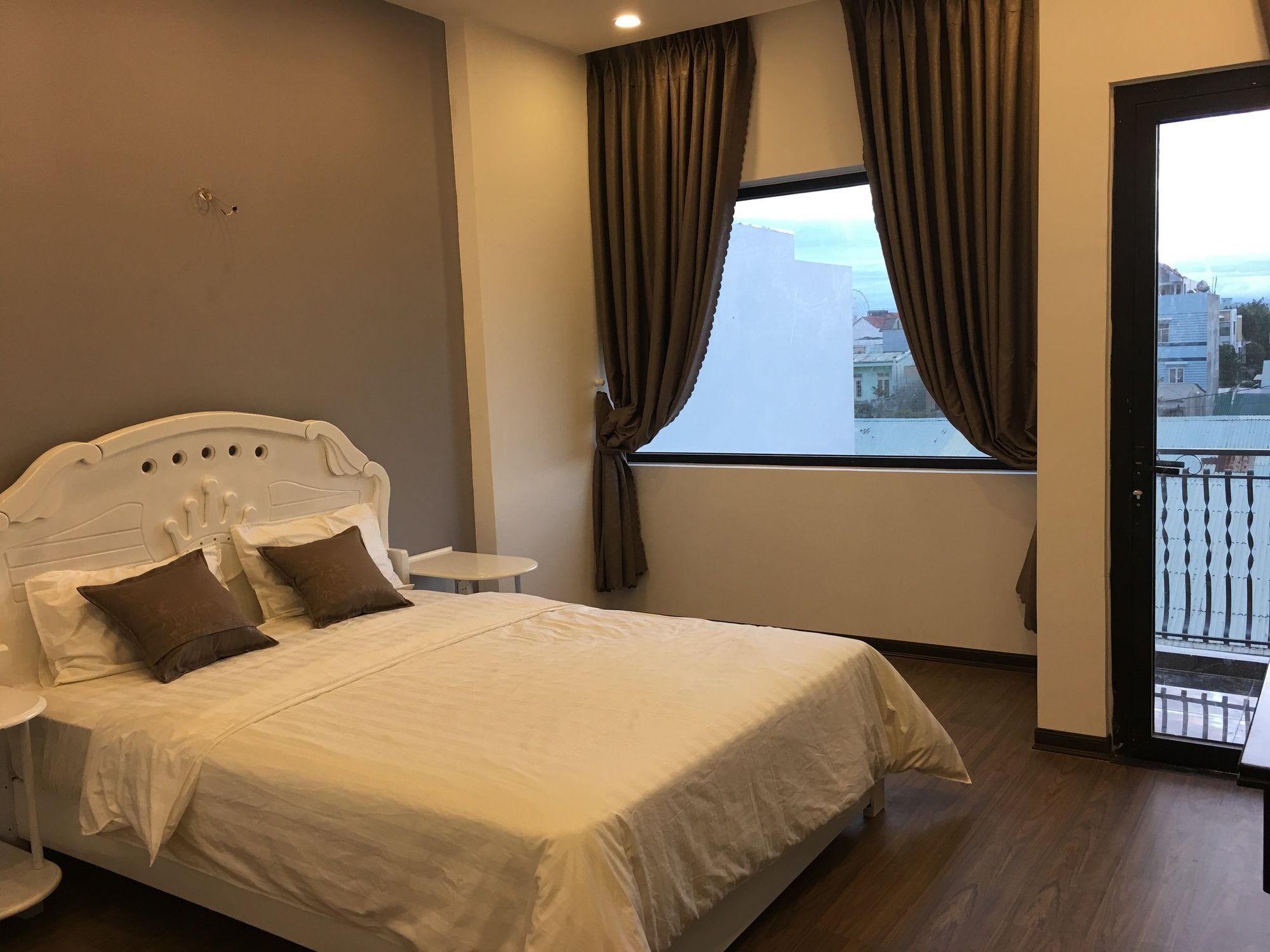 Bella Apartment My Khe Beach Da Nang Buitenkant foto
